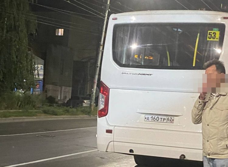 На улице Новой задымилась маршрутка №53
