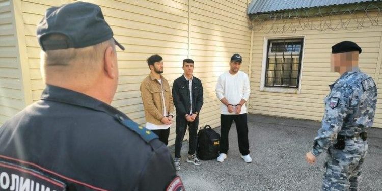 С начала 2024 года рязанские судебные приставы выдворили из России 166 мигрантов-нарушителей