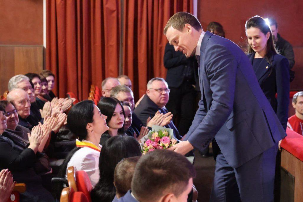 Губернатор Малков поздравил рязанцев с 30-летием со дня принятия Конституции РФ