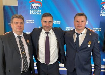 Рязанских врачей Карпунина и Горелова наградили медалями ДНР «За храбрость» Рязанских врачей Карпунина и Горелова наградили медалями ДНР «За храбрость»