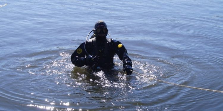 В Спасском районе из воды подняли тело мужчины