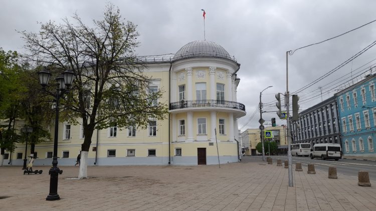В Рязанской облдуме подняли вопрос о частом отключении света в городе