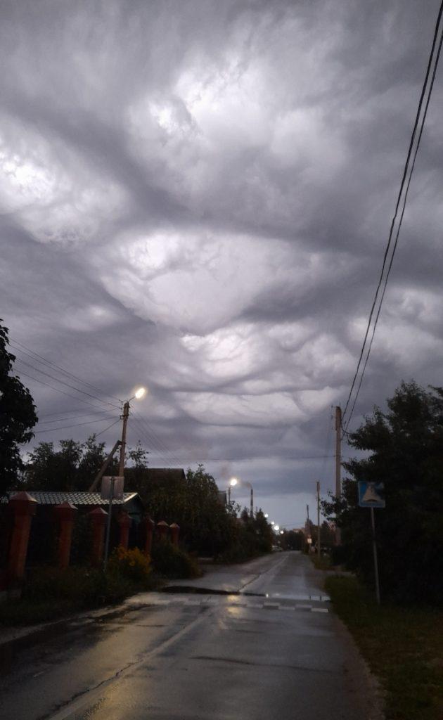 В небе над рязанским Новомичуринском засняли устрашающие облака Asperitas