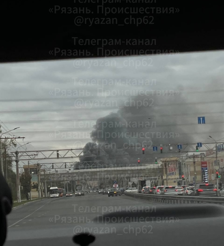 В рязанском МЧС поделились подробностями крупного пожара у Полсинаута