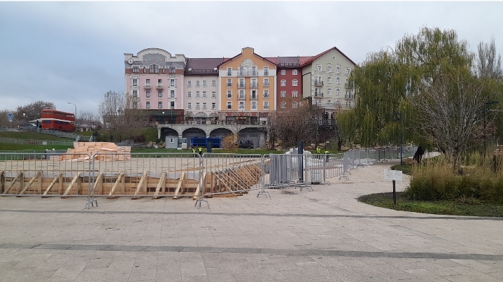 На рязанском Лыбедском бульваре продолжаются работы по подготовке нового катка