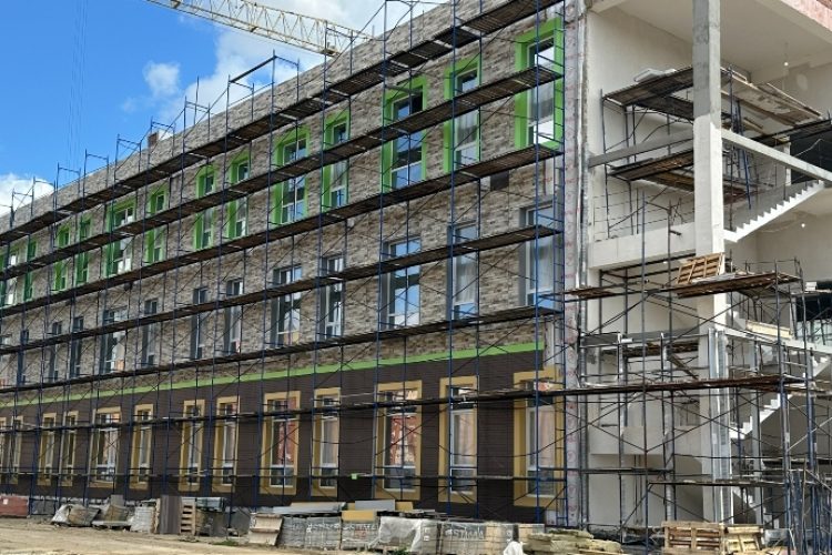 Готовность новой школы в рязанском Семчине составляет 50,6%