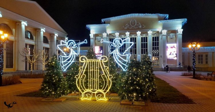 Рязанка поделилась яркими снимками нового арт-объекта, установленного у филармонии