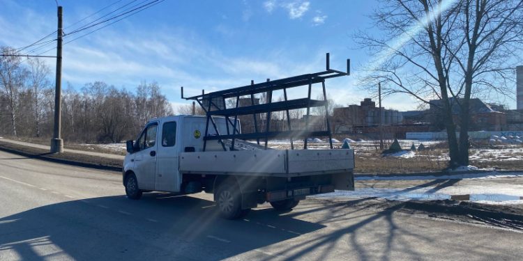 На улице Промышленной под колеса автомобиля попал 30-летний пешеход