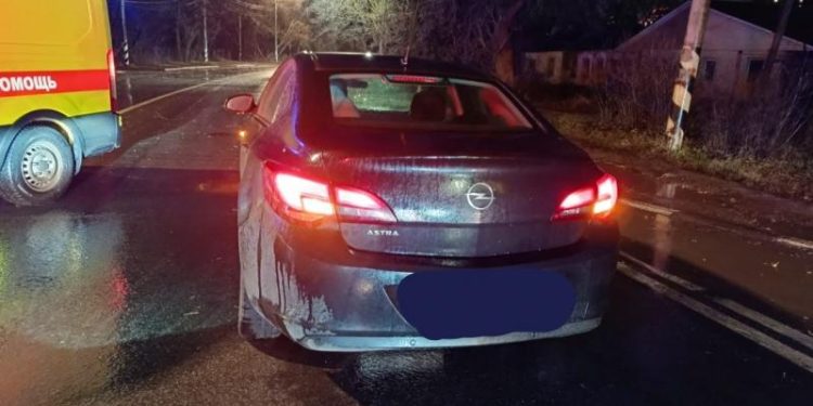 На улице Ситниковской под колеса автомобиля попала 57-летняя рязанка