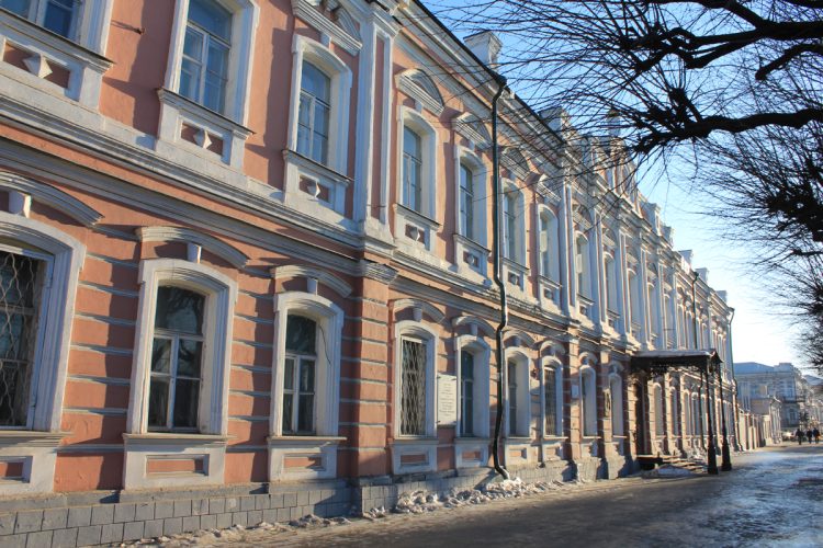 Подрядчиком благоустройства территории рязанской гимназии №2 стало ООО «Фасадстройсервис»