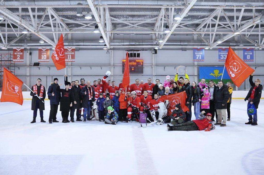 ХК «КПРФ» завершила дебютный сезон в Ночной хоккейной лиге