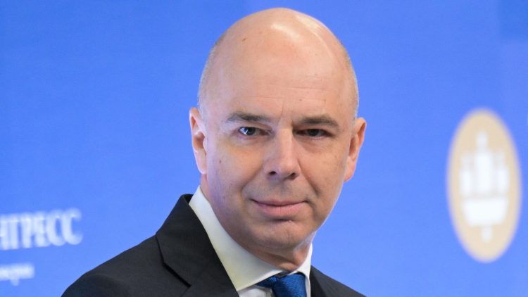 Силуанов: госслужащих надо сократить