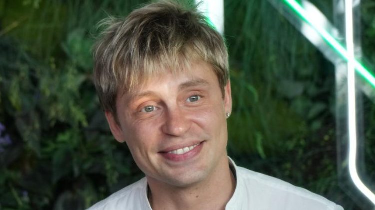 Автомобиль российского актера Головина продадут на публичных торгах из-за долга по микрозайму