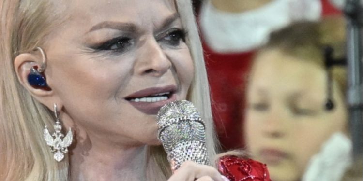 Представитель Долиной отреагировал на «отмену» певицы россиянами