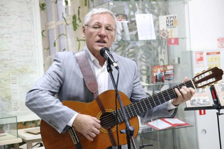 65-летнему рязанскому поэту Ибрагимову требуется помощь в борьбе с онкологией