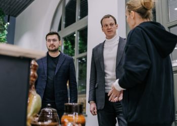 25 ноября в рязанском Торговом городке открылась «Резиденция традиций» 25 ноября в рязанском Торговом городке открылась «Резиденция традиций»