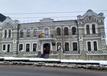 Хирурги рязанской ОДКБ удалили 2-килограммовую опухоль у 2-летнего ребенка Хирурги рязанской ОДКБ удалили 2-килограммовую опухоль у 2-летнего ребенка