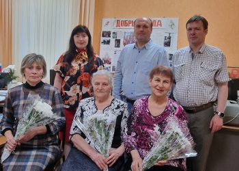 Депутат от КПРФ Денис Сидоров поздравил ветеранов