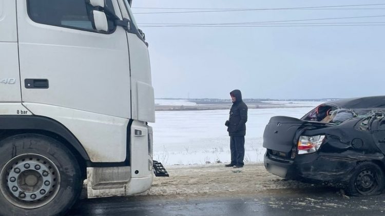 В Михайловском районе произошло массовое ДТП с участием фуры