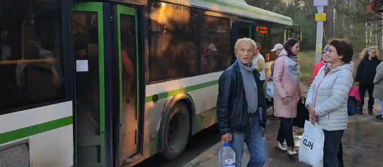 Рязанцы вновь обратились к властям с просьбой увеличить количество транспорта на маршруте №22