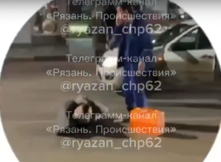 На Московском шоссе пешеход попал под колеса автомобиля