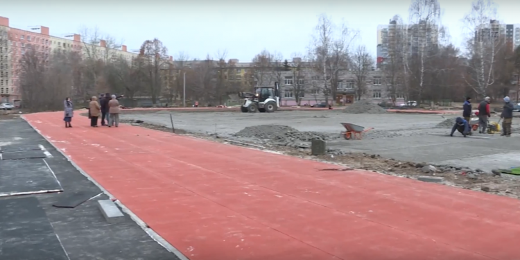 Подрядчик сорвал сроки строительства ФОКа возле рязанской школы №58