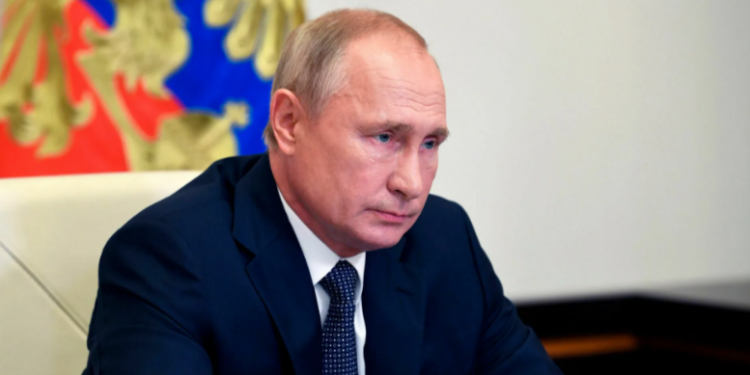 Президент Путин допустил амнистию ряда женщин-заключенных Президент Путин допустил амнистию ряда женщин-заключенных