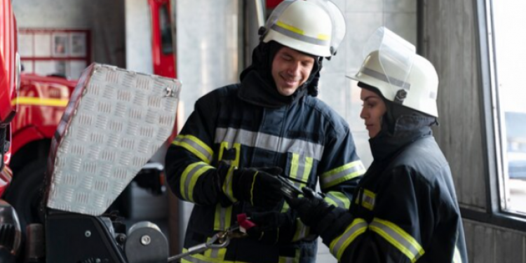 Президент Путин наградил шестерых рязанских спасателей медалью «За отвагу на пожаре»