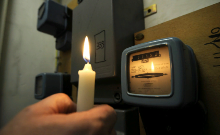 К восстановлению электроэнергии в Рязанском регионе подключили 21 бригаду энергетиков из других областей