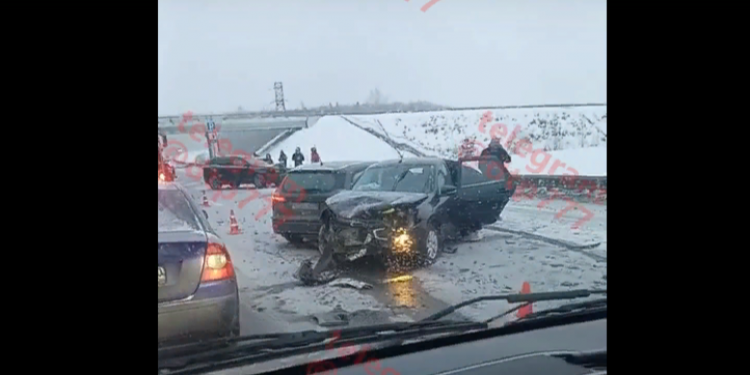 На трассе М5 между Москвой и Рязанью произошло массовое ДТП На трассе М5 между Москвой и Рязанью произошло массовое ДТП