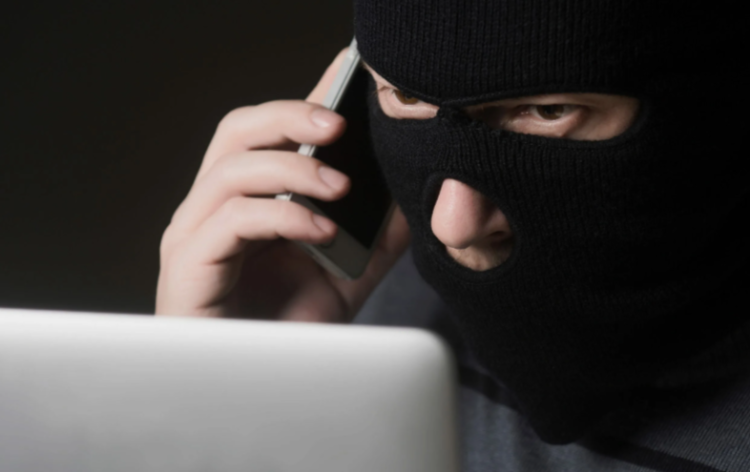 Рыбновский пенсионер отправил дистанционным мошенникам 2,7 миллиона рублей