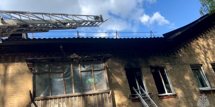 В Сети появилось видео с места пожара, в котором погибла 5-летняя девочка