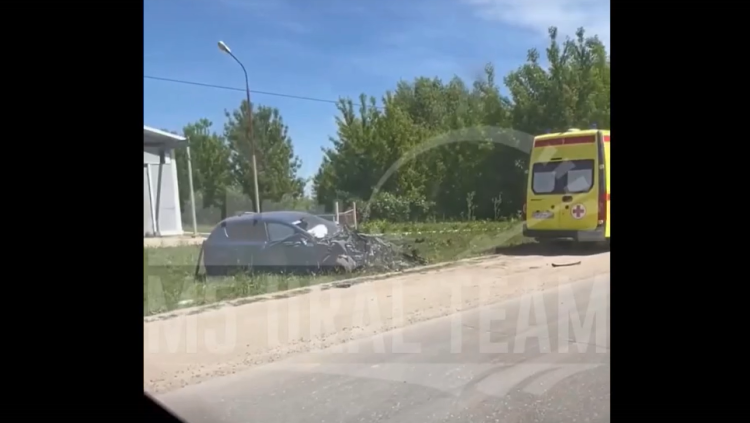 В рязанском Дядькове столкнулись легковушка и грузовик