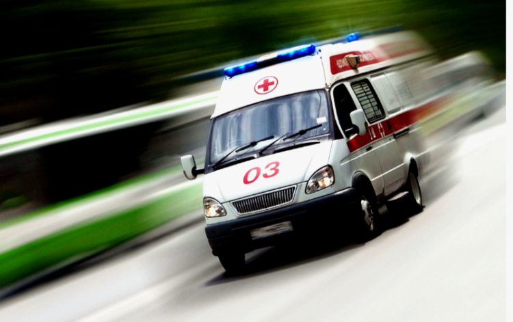 На улице Мусоргского из окна четвертого этажа выпал 36-летний мужчина