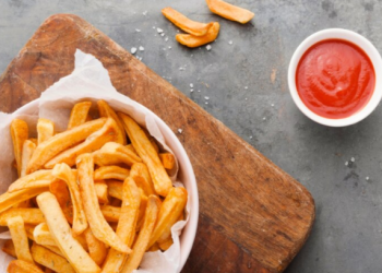 Эндокринолог Калошина: употребление картофеля фри в ресторанах фастфуда повышает риск развития рака