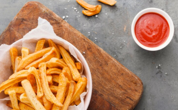 Эндокринолог Калошина: употребление картофеля фри в ресторанах фастфуда повышает риск развития рака