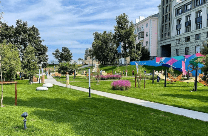 В центре Рязани открылась обновленная спортивная площадка