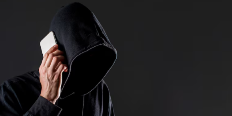 Телефонные мошенники выманили в жительницы рязанского Скопина 18 тысяч рублей Телефонные мошенники выманили в жительницы рязанского Скопина 18 тысяч рублей