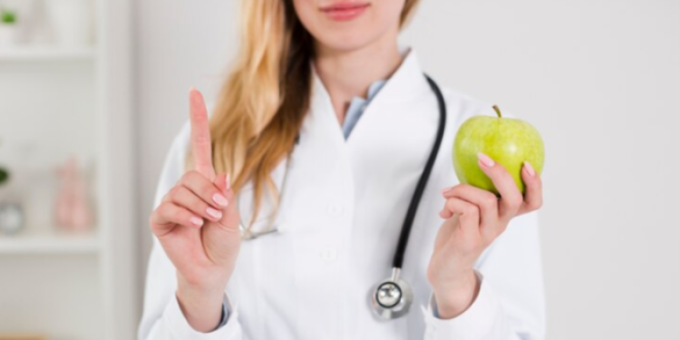 Диетолог Сазонова предупредила россиян о том, что БАДы могут вызывать ложное чувство безопасности