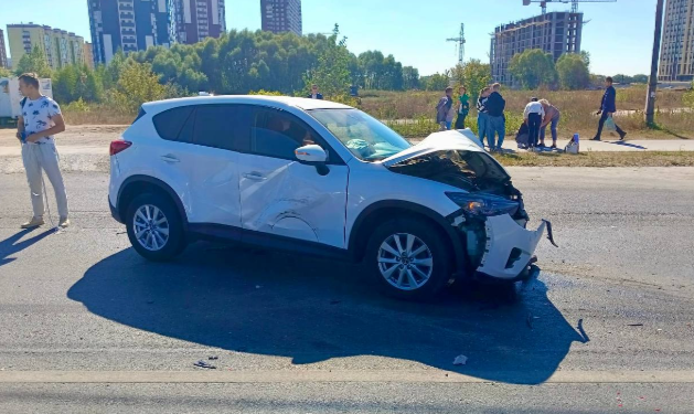 УМВД: в ДТП на Московском шоссе пострадали три человека, в том числе 5-летний ребенок