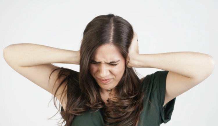 Рязанцев испугали ночные хлопки в небе