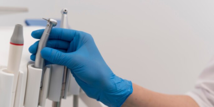 Стоматолог Назилина обозначила три причины повышенной чувствительности зубов Стоматолог Назилина обозначила три причины повышенной чувствительности зубов