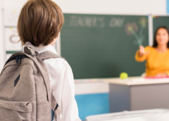 Мединский: продолжительность образования в России может быть сокращена Мединский: продолжительность образования в России может быть сокращена