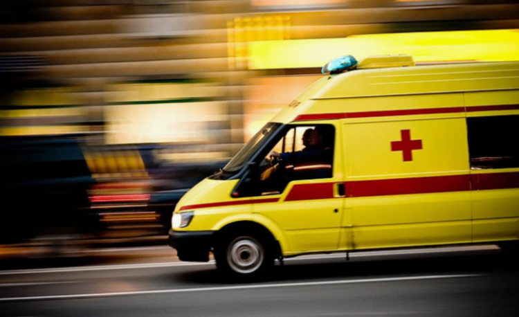 На улице Гоголя из окна многоэтажки выпала и насмерть разбилась 49-летняя женщина