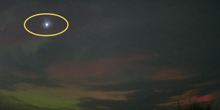 Над Рязанью в небе запечатлели НЛО