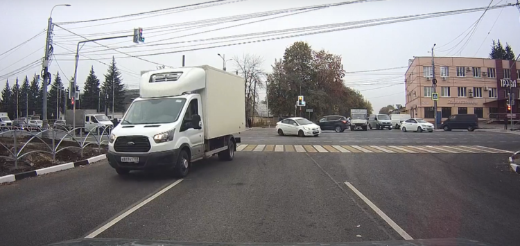 На проезде Шабулина столкнулись две легковушки