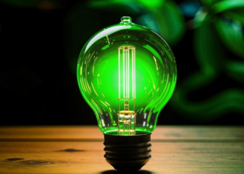 Еще 5 рязанских улиц остались без электричества из-за поврежденного кабеля