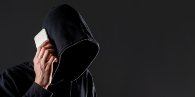 Телефонные мошенники выманили у рязанской пенсионерки 3,2 миллиона рублей Телефонные мошенники выманили у рязанской пенсионерки 3,2 миллиона рублей