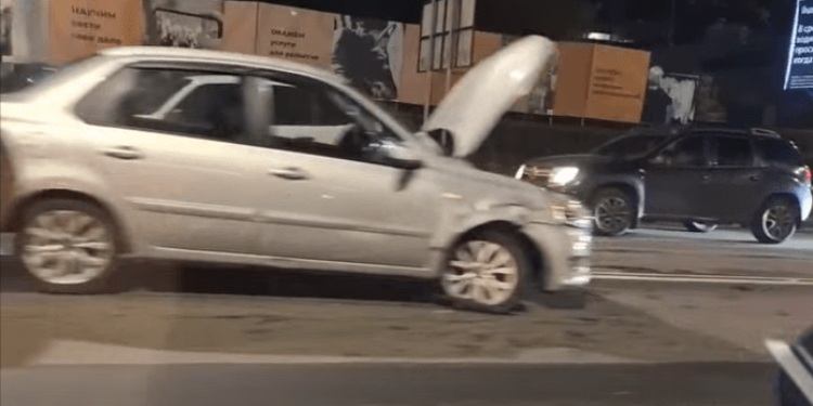 На Московском шоссе столкнулись три легковушки