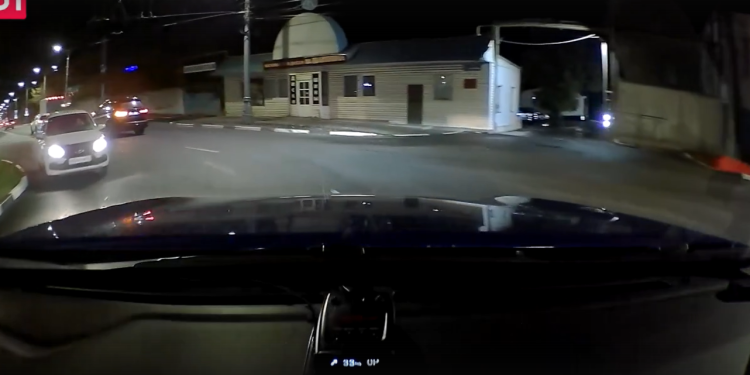 Рязанским водителям напомнили о круговом движении на проезде Шабулина